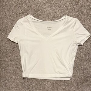 Wild Fable White Short Sleeve Cropped V-Neck Tee